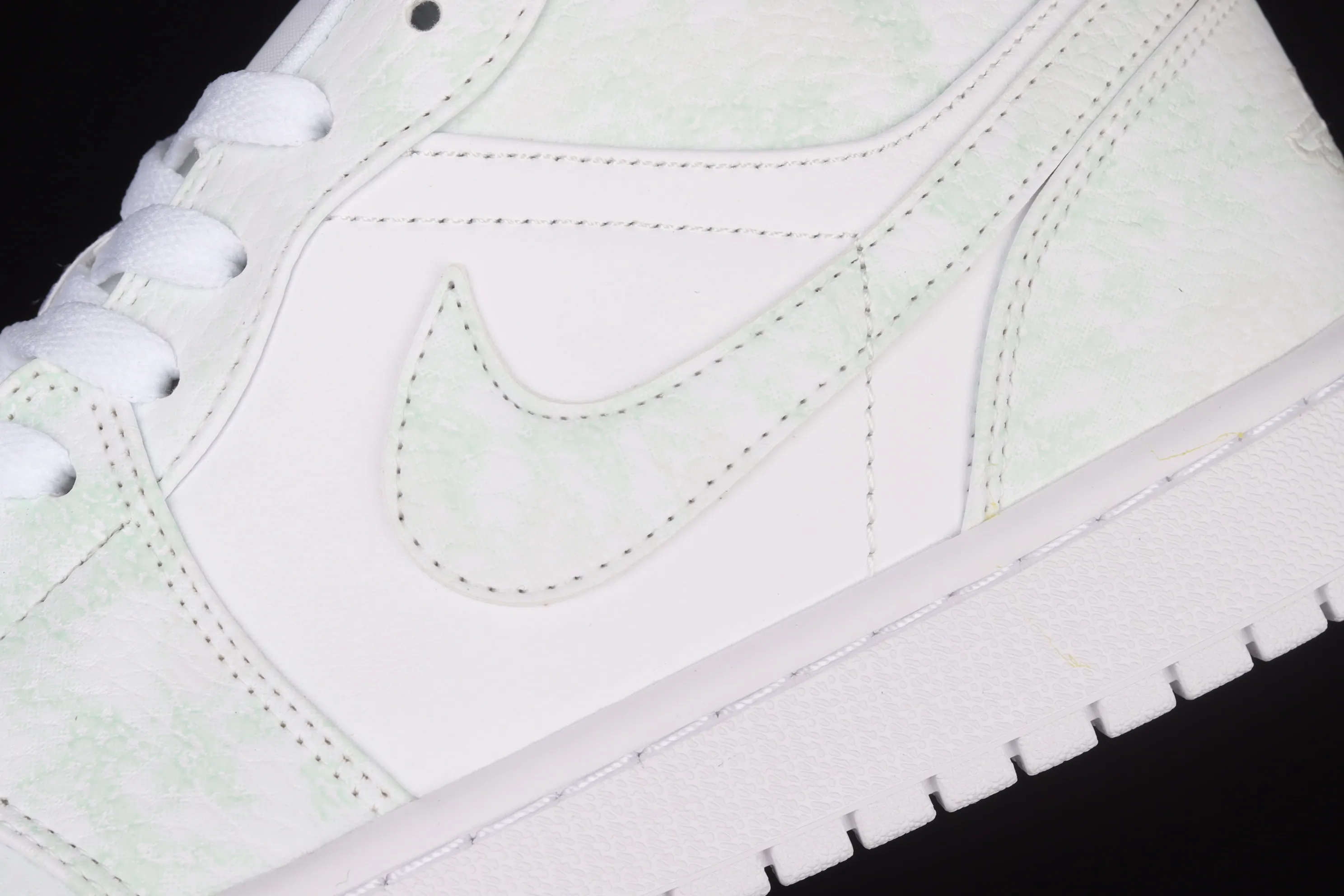 All categories Air Jordan Jordan series basketball shoes Air Jordan 1 Low Air Jordan 1 Low AJ1 Joe 1 starry sky thermal induction low-top cultural casual sneakers 553558-130